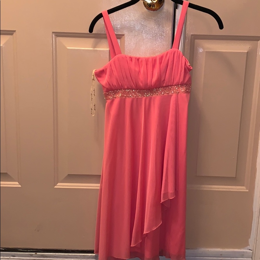 BRAND NEW Coral dress with sequin waist